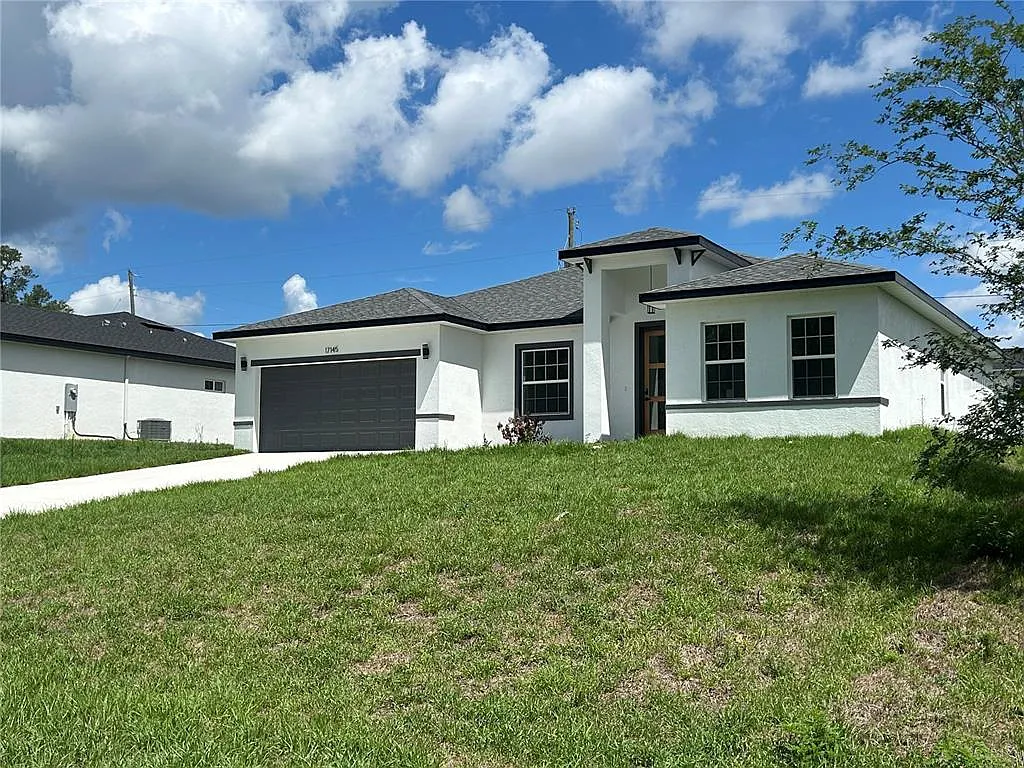 4 bed, 2.0 bath, 1792 sqft, $1,950 — Photo 3