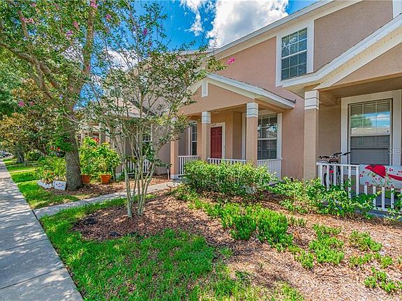 Home For Sale In Lakewood Ridge