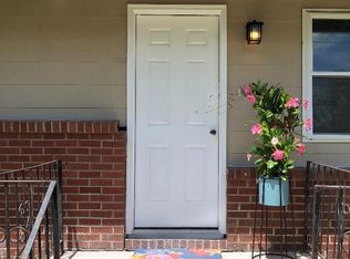 812 Shawnee St, Leavenworth, KS 66048