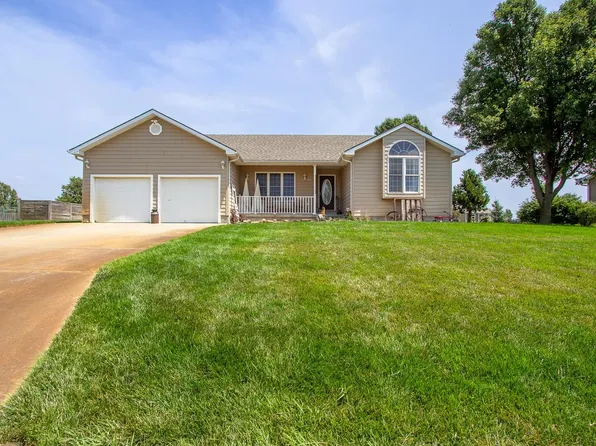 720 Marilyn St, Minneapolis, KS 67467