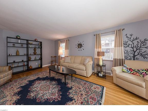 4th image of 12526 Clifton Blvd