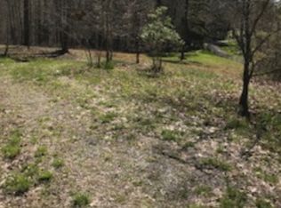 112 Smith Branch Rd, Beattyville, KY 41311