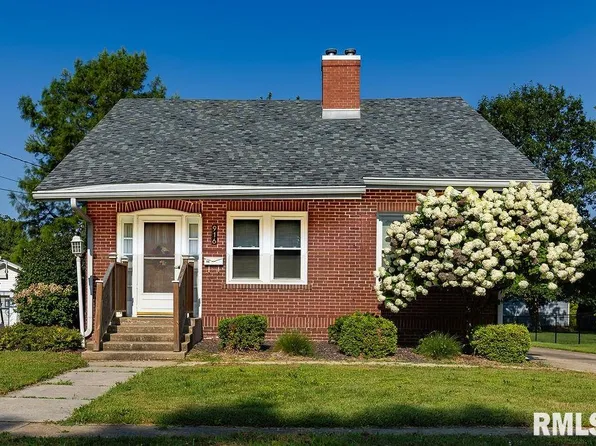 916 Florence Ave, Galesburg, IL 61401