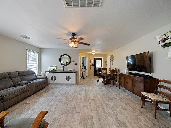 4th image of 11306 Seven Sisters Dr