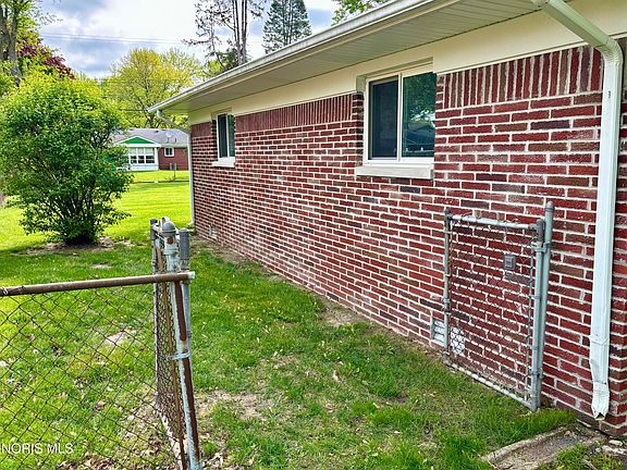 4th image of 2235 Belvedere Dr