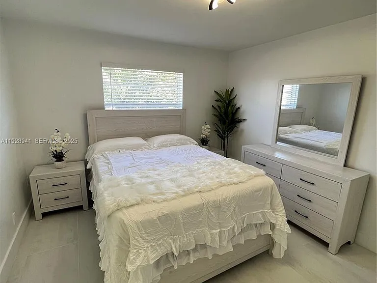 708 Normandy Ln #708-O — Photo 13