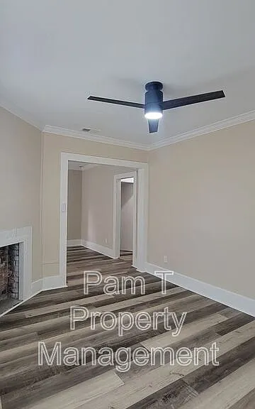 16 Helmken St — Photo 27