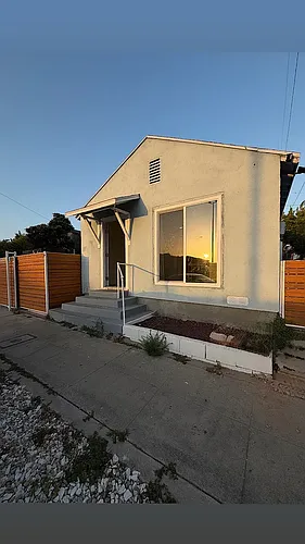 661 W Avenue 28 Photo 1