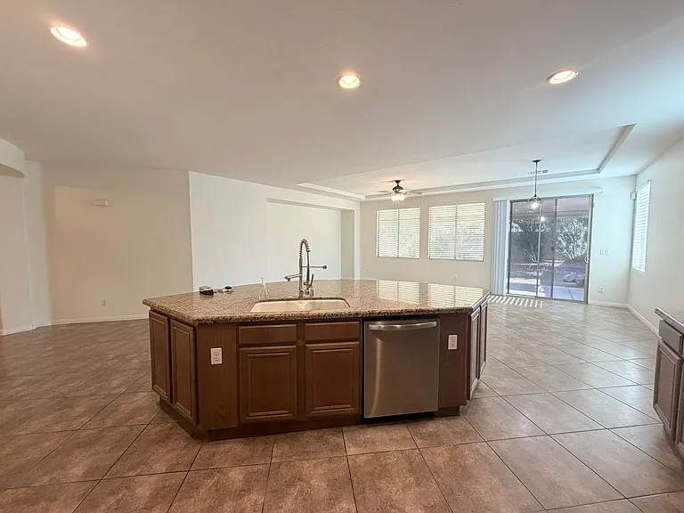 1936 Bluff Knoll Ct #LAS — Photo 9