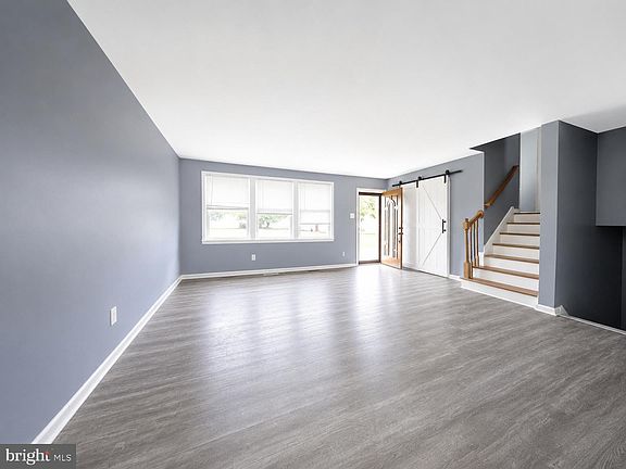2nd image of 816 Lancing Rd