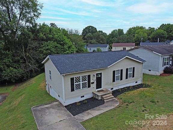 3rd image of 619 Blackmon St
