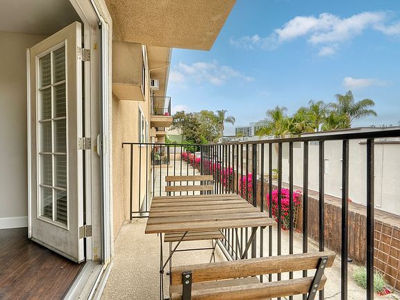 5th image of 4570 54th St Unit 112
