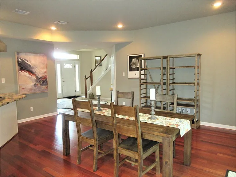 1702 Newning Ave #A — Photo 8