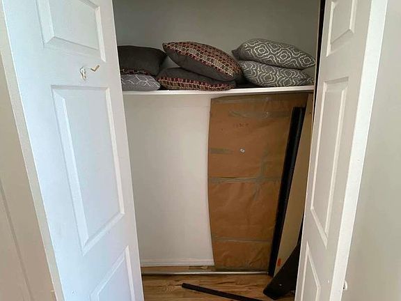 5th image of 1236 Rogers Ave #2R