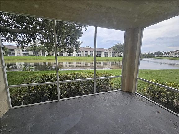 5th image of 8106 Glenmoor Dr