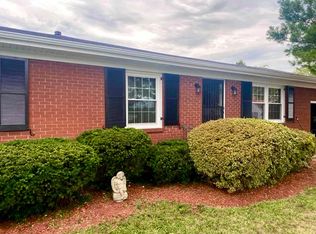 209 Fairview St, Pleasureville, KY 40057