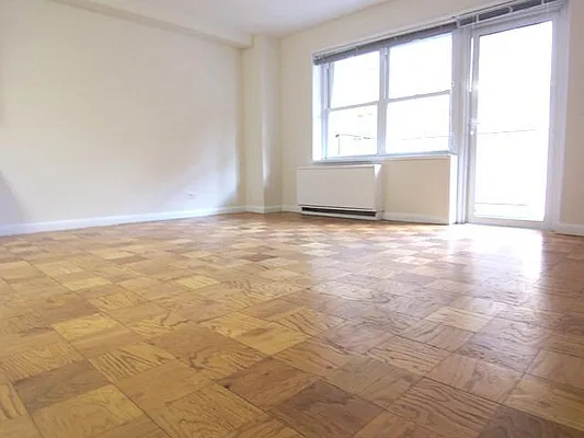 Rented by Bond New York | media 15