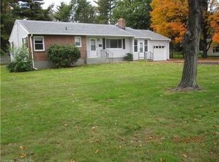 32 Gilbert Ave, Rocky Hill, CT 06067