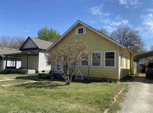 231 E Clark Ave, Augusta, KS 67010