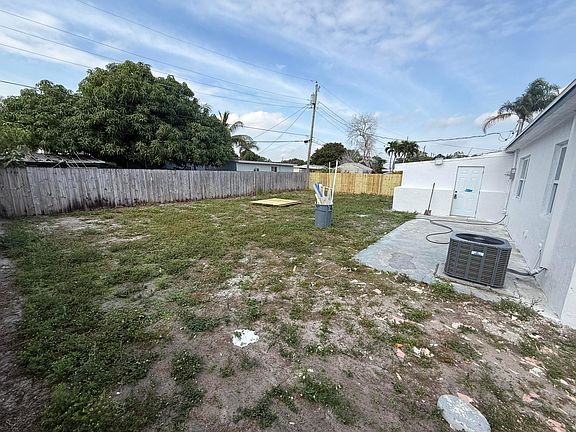 5th image of 2353 S Beech Rd Road