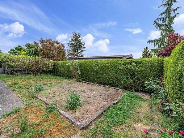 3 bedroom rental in Burnaby — photo 4