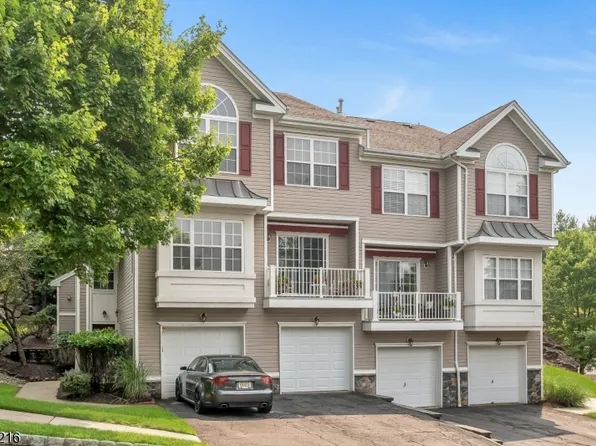 114 Ridge Dr, Pompton Lakes Boro, NJ 07442