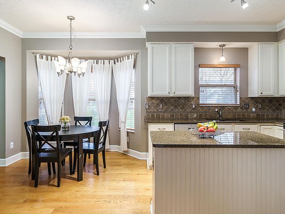 4th image of 6337 Lido Ct