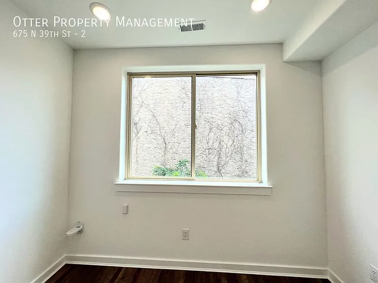 675 N 39th St #2 — Photo 36