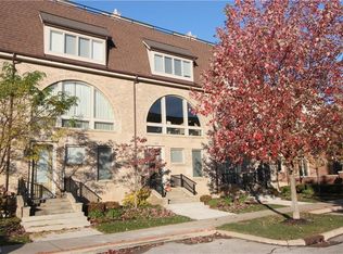 132 Vine St, Westlake, OH