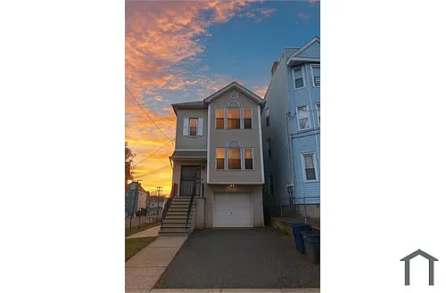 156 Ridgewood Ave #1 Photo 1