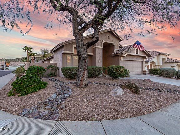 2nd image of 2312 E SILVERWOOD Drive