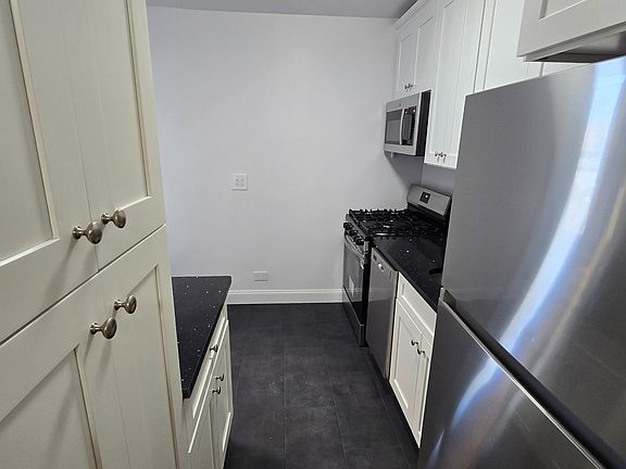 3rd image of 88-09 35th Ave Unit 4L