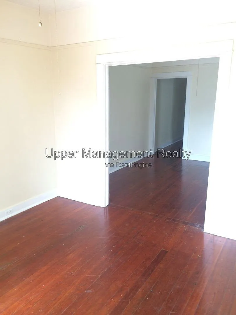 2 bed, 1.0 bath, 800 sqft, $1,100 — Photo 3