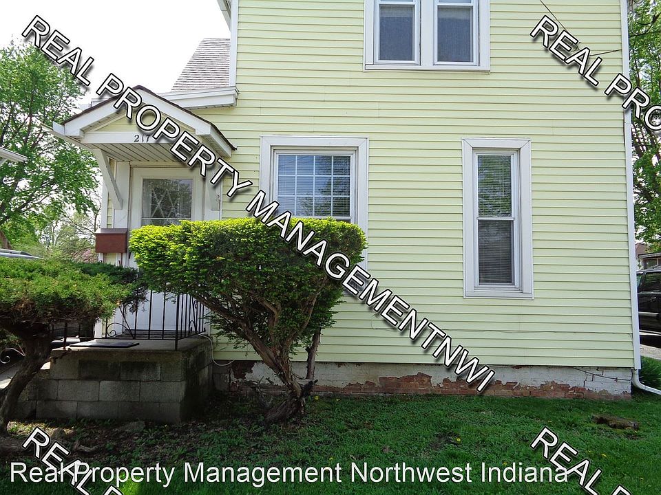 1st image of 217 E North St APT 1
