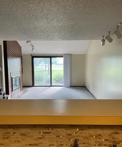 2619 Beverly Dr — Photo 12