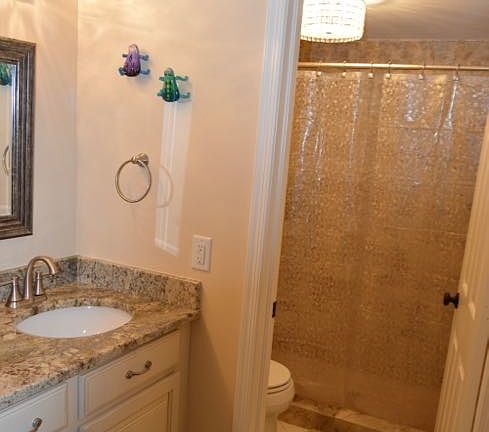 5th image of 3061 Sandpiper Bay Cir #202