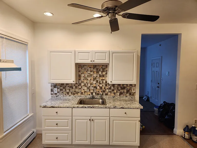 107 Hollingsworth St #1 — Photo 4