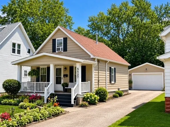 5527 Morgan St, Maple Heights, OH 44137