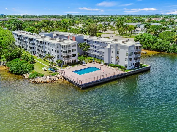 1820 New Palm Way #308, Boynton Beach, FL 33435