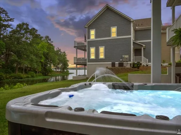 115 Rowboat Way, Littleton, NC 27850