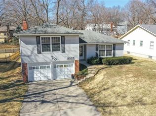 9206 Switzer St, Overland Park, KS 66214