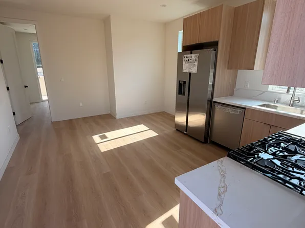 20514 Enadia Way #20516, Winnetka, CA 91306