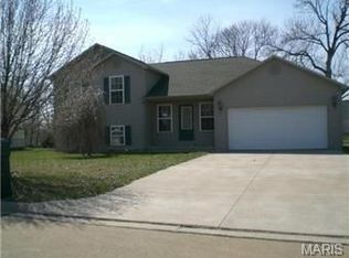1351 Coyote, Farmington, MO 63640