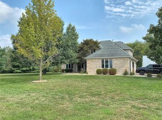5720 Wesley Chapel Rd, Chatham, IL 62629