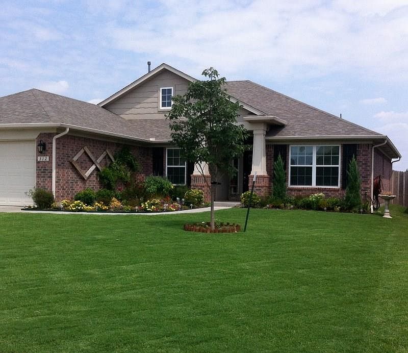 2nd image of 312 Durkee Rd