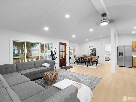 5th image of 23716 E 119 Street Ct