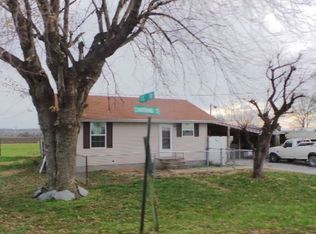 618 Chartrand Rd, East Carondelet, IL 62240