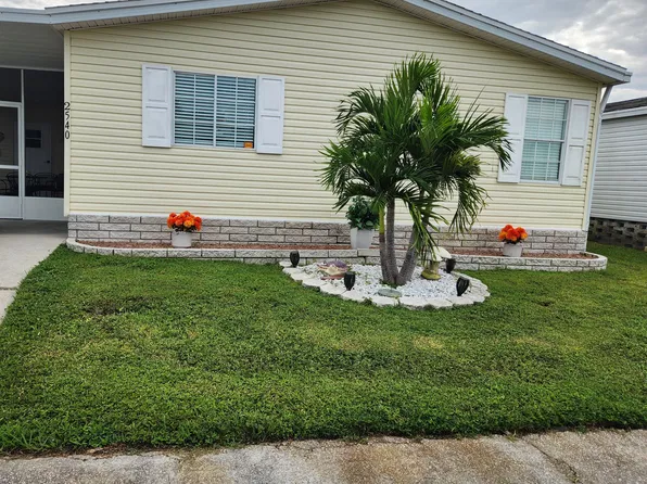 2540 Coachlite Dr, New Port Richey, FL 34655