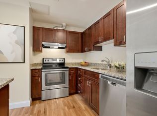 137 Peterborough St APT 6, Boston, MA 02215