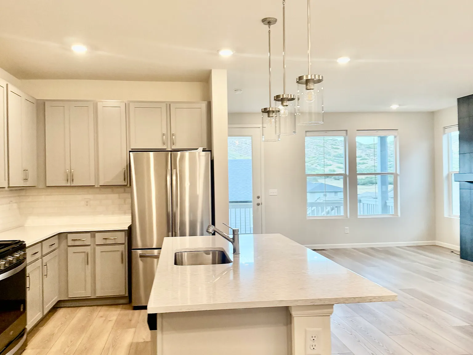 37 Lullaby Ln — Photo 2